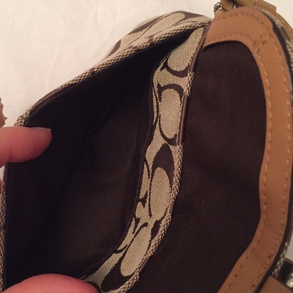 Coach Buckle C Wristlet - Picture 5 of 5